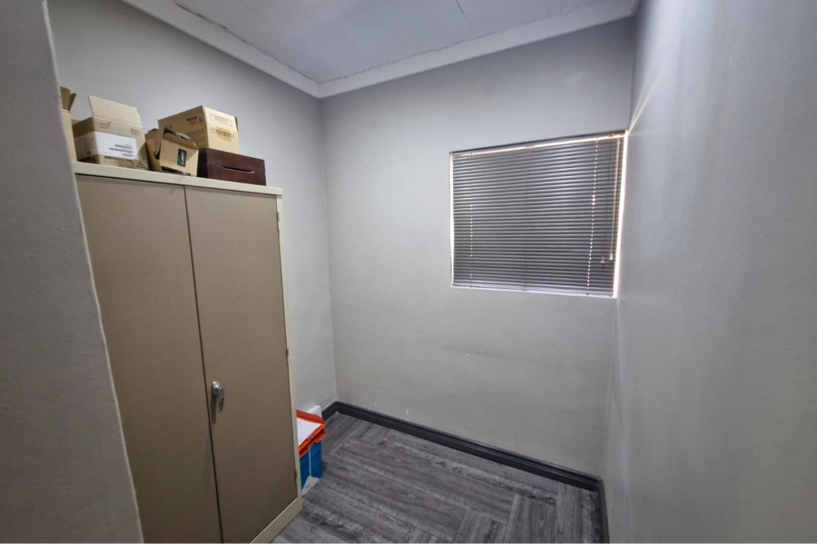 Commercial Property for Sale in Wilkoppies North West